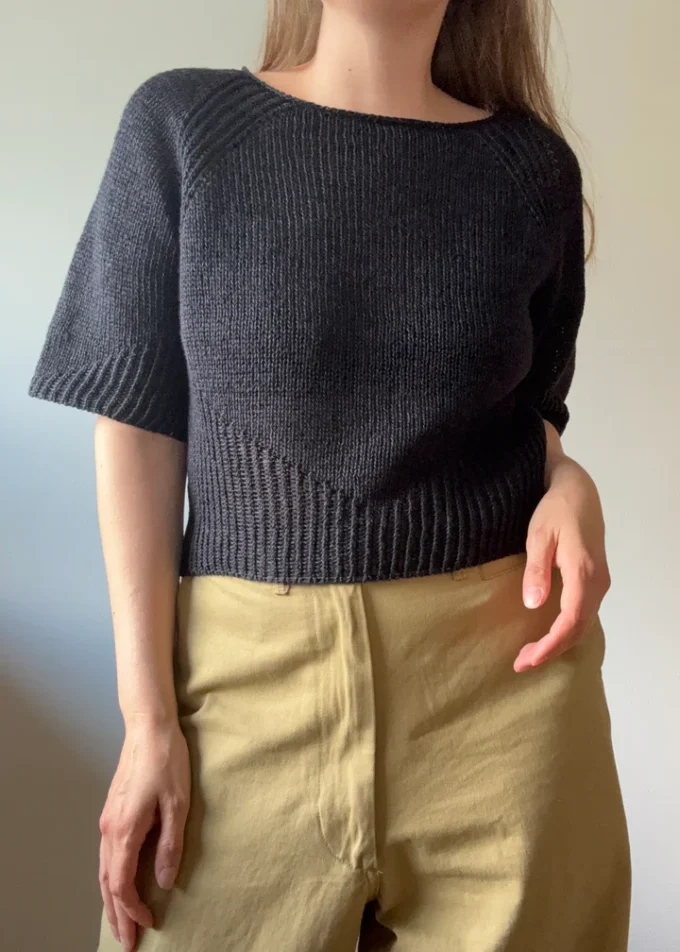 Aegyoknit I Isa Raglan Tee