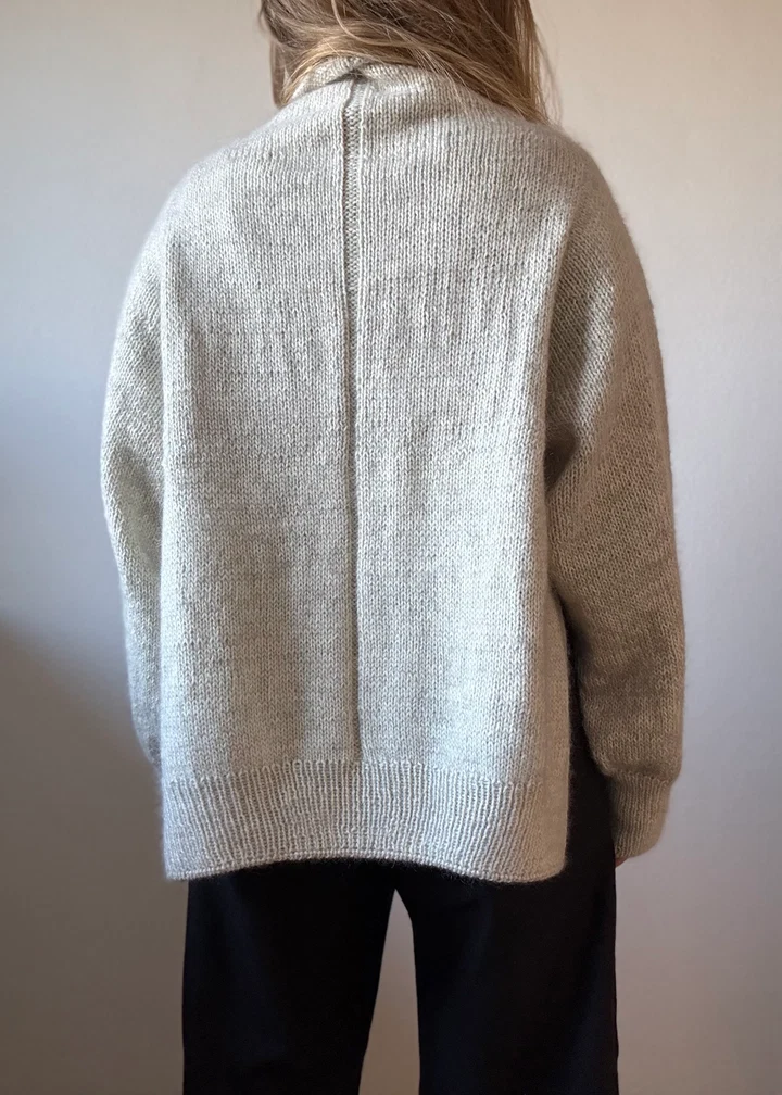 Aegyoknit I Volare Cape Sweater - Jensen Yarn – Bild 2