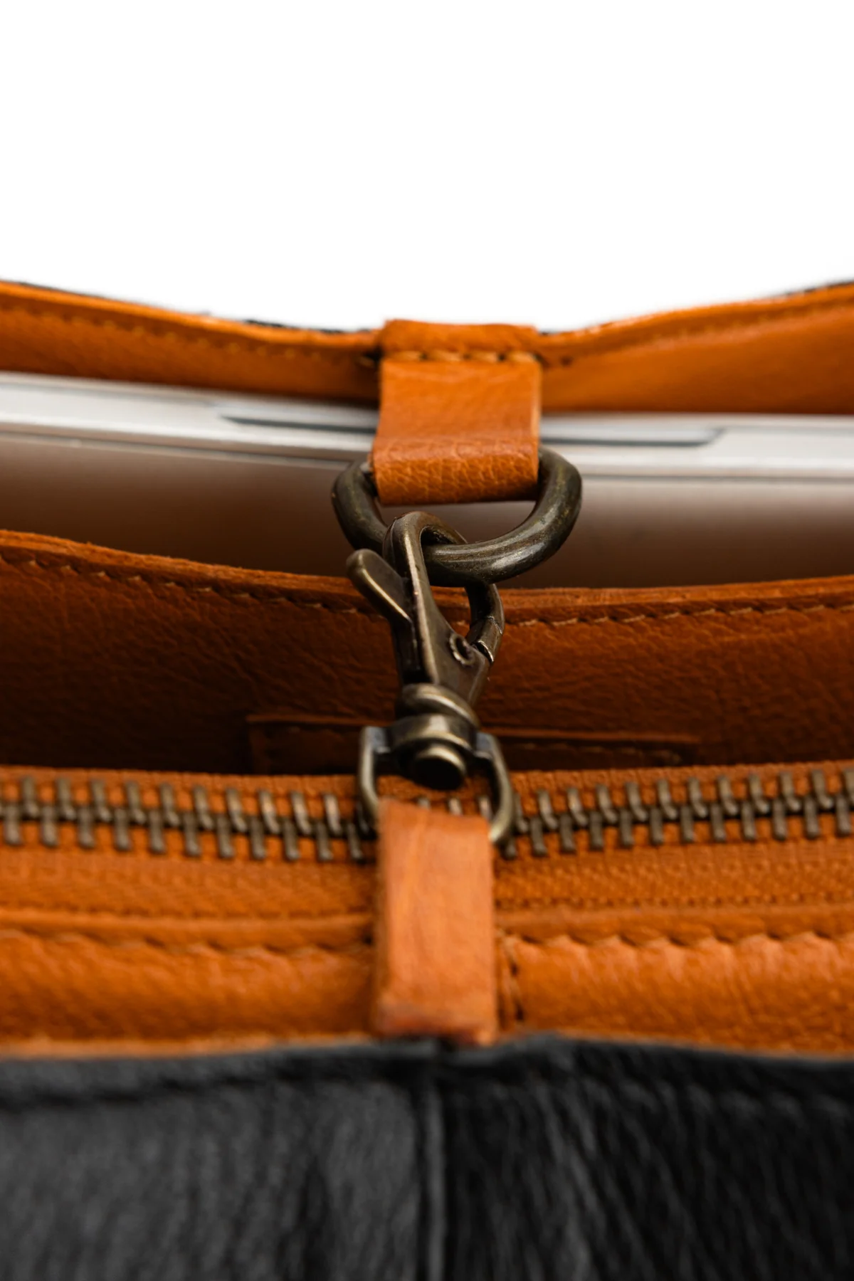 Muud Living│Jade Schultertasche – Bild 9